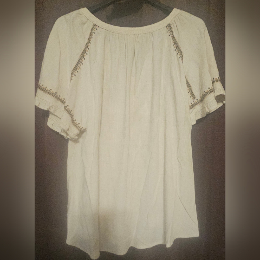 UMGEE Embroidered Cream Women's Top Size Large - Picture 4 of 6